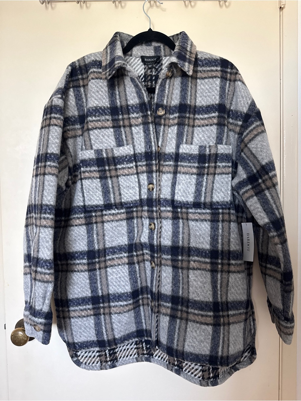 Bardot Women’s checked flannel shirt shacket Gray, Navy & Tan size L (US 8) NWT